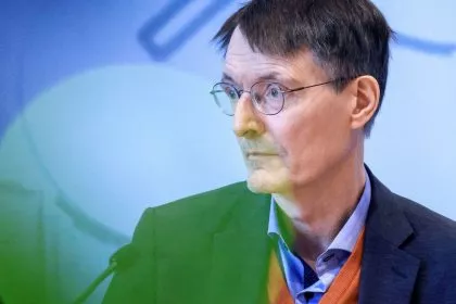 Vorwürfe: Lauterbach soll 1995 seinen Lebenslauf „frisiert“ haben
