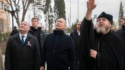 Putin besucht überraschend die Halbinsel Krim