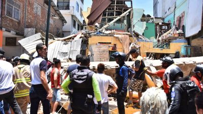 Mindestens 15 Tote bei schwerem Erdbeben in Ecuador und Peru