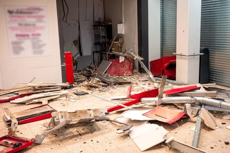 Geldautomaten gesprengt – Verfolgungsjagd mit Polizei