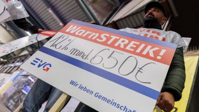 Nichts geht mehr: Streik an 800 Standorten legt Deutschland lahm