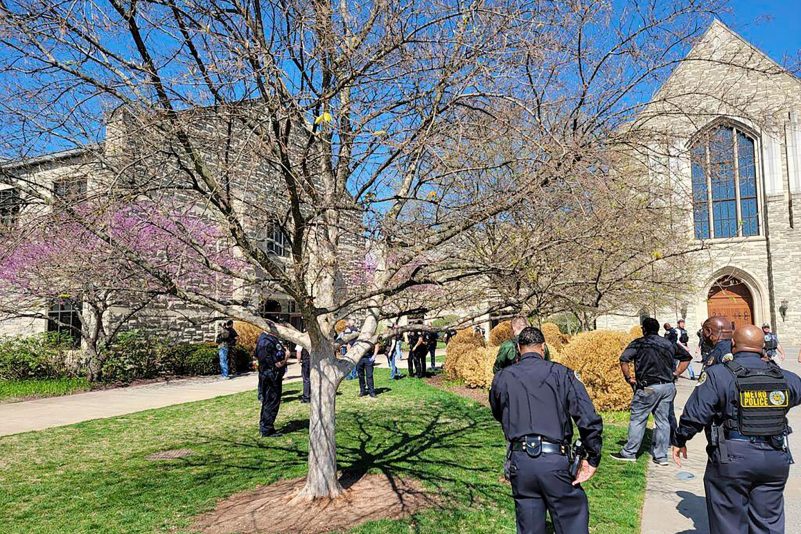 Polizeieinsatz an der Schule in Nashville, in der sechs Menschen und auch die Schützin getötet wurden.
