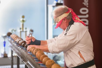 Hamburg:  Mit Kokosnüssen und Wassermelonen Weltrekorde schaffen