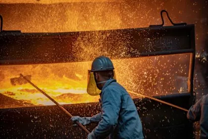IG Metall fordert Vier-Tage-Woche bei vollem Lohn – Stahlindustrie lehnt ab