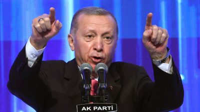 Erdogan begleitet zeremoniell erste Gaslieferung aus Schwarzem Meer