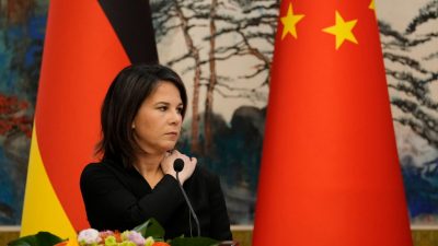 Baerbock in China: Harte Themen angesprochen, aber nichts erreicht