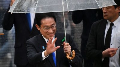 „Rauchbombe“ in Japan – Ministerpräsident unverletzt