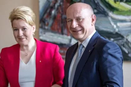 Hat die AfD CDU-Bürgermeister Wegner ins Berliner Amt geholfen?