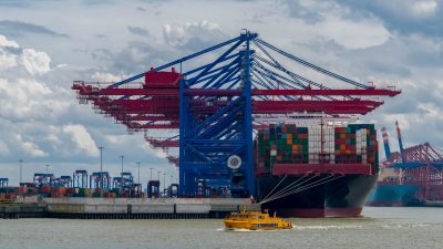 BSI sieht Hamburger Hafen als „kritische Infrastruktur“ – Kippt der China-Deal?
