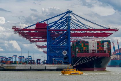 BSI sieht Hamburger Hafen als „kritische Infrastruktur“ – Kippt der China-Deal?