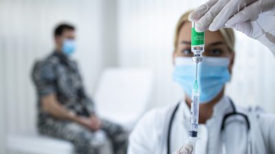 Verschlusssache der Bundeswehr durchgesickert: COVID-Impfungen überwacht, aber Warnsignale ignoriert