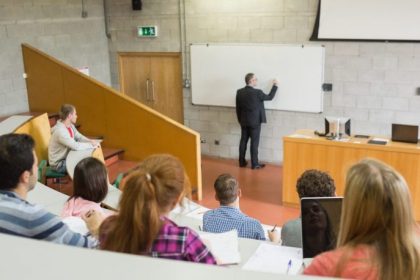 Private Hochschulen boomen – weniger Studenten an staatlichen Universitäten