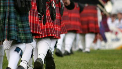 Geheimnis um Schottenrock gelüftet – Forscher präsentieren ältesten Tartan Schottlands