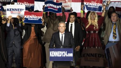 Startschuss für Wahlkampf: Robert Kennedy punktet unter Ex-Biden-Wählern