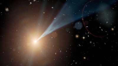 Galaxie „umgekippt“ – Schwarzes Loch zeigt Richtung Erde
