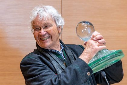 Gerhard Polt mit „Bairischer Sprachwurzel“ geehrt