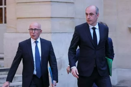 Chaos bei Frankreichs Konservativen: Parteichef Ciotti hält an Amt fest