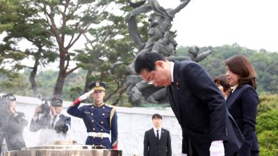 Neue Freundschaft nach langem Streit: Japans Premier zu Gast in Seoul