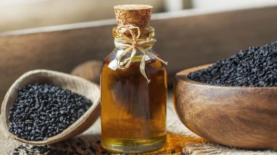 Schwarzkümmelöl: Von der Gewichtsreduktion bis zur Krebstherapie