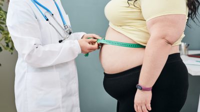 Fettleibigkeit als Risikofaktor: 13 Krebsarten, die durch Übergewicht begünstigt werden