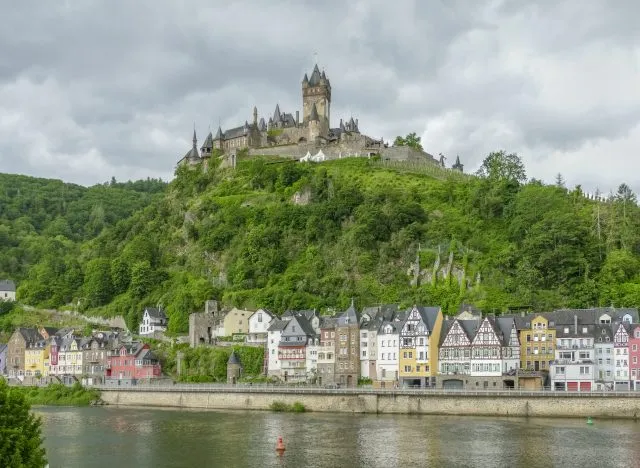 Reichsburg Cochem über der Mosel