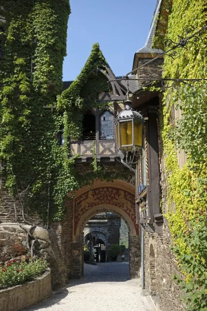 Tor zur Kernburg