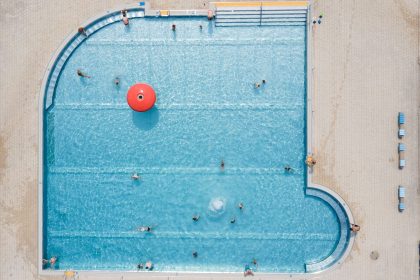 Start der Freibadsaison: Maues Wetter und Bademeistermangel