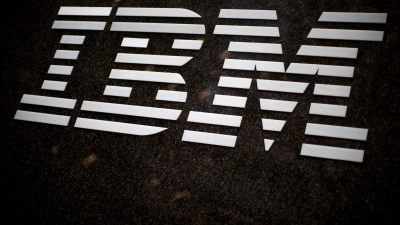 IBM-Chef Arvind Krischna schätzt, dass etwa in der Personalverwaltung in fünf Jahren rund ein Drittel der Stellen durch KI und Automatisierung ersetzt werden können.