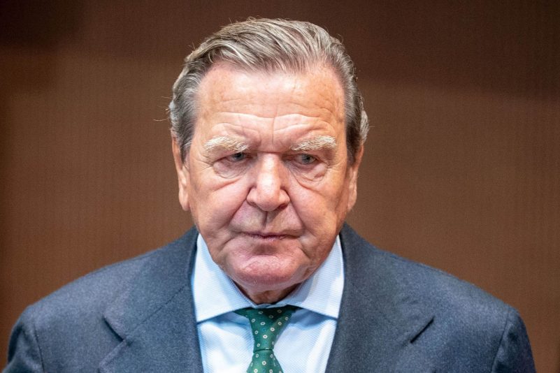 Von 1998 bis 2005 Kanzler und von 1999 bis 2004 Parteivorsitzender der SPD: Gerhard Schröder.