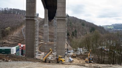 Bauexperten: Alte Brücken nicht für hohe Belastung konzipiert