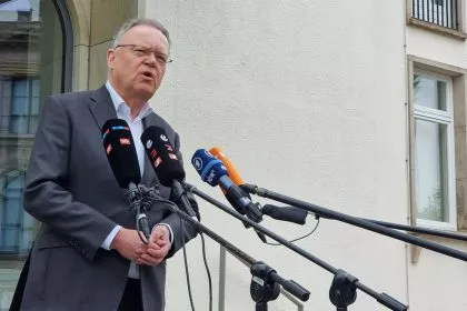 Niedersachsen: Ministerpräsident Weil kündigt Rückzug an – CDU fordert Neuwahl