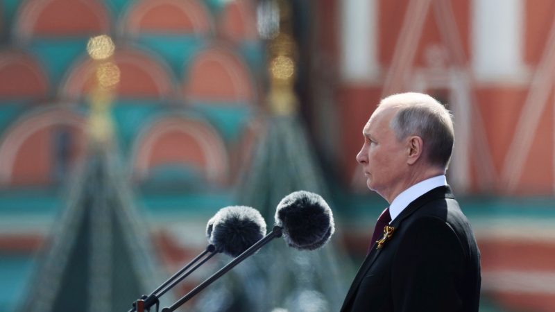 Wladimir Putin stellt Russland als angebliches Opfer dar.