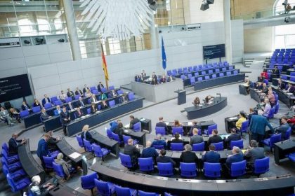 Heizungsgesetz: wichtige Details noch offen; Annecy-Angreifer in Psychiatrie; mehr Übergriffe auf Flüchtlingsheime
