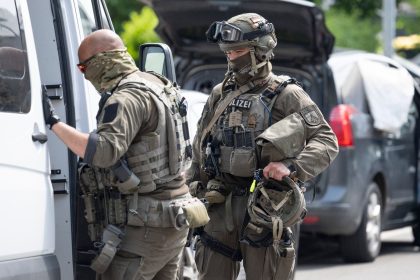 Mit Messer durch den Ort gelaufen – SEK-Kommando nimmt 31-Jährigen fest