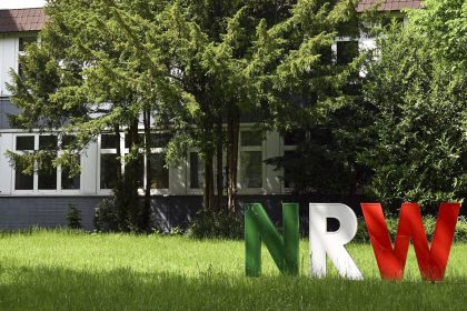 Polizei-Dozentin verliert Lehrauftrag nach Äußerung: “Brauner Dreck innerhalb der Sicherheitsbehörden”