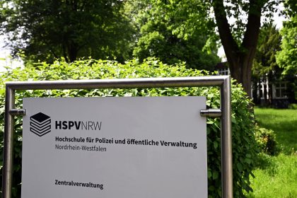 Aslan klagt gegen Rauswurf von Polizei-Hochschule