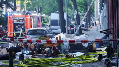 Wohnungsbrand in Berlin-Wilmersdorf: Acht Schwerverletzte