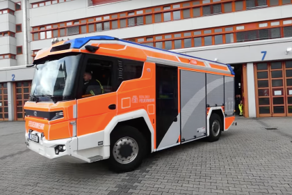 Berliner Feuerwehr mit E-Fahrzeug – Zu schwer für den Einsatz?