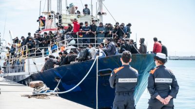 20.000 Euro pro Migrant: EU-Mitgliedstaaten werden bei Nichtübernahme zur Kasse gebeten