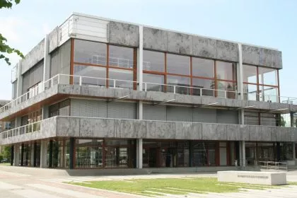 post-image