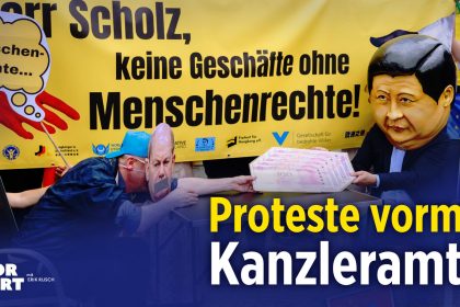 Proteste vorm Kanzleramt: „Mehr Mut“ bei Regierungskonsultationen mit China