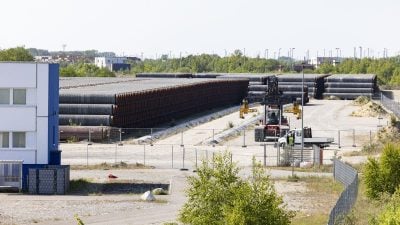 Finanzierung „höchst intransparent“: LNG-Projekt vor Rügen in der Kritik