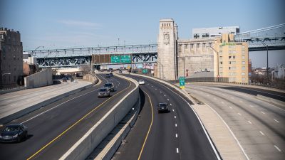 Interstate 95: Autobahnbrücke in US-Metropole auf vier Fahrspuren eingestürzt