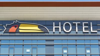 Exklusive Unterbringung: Vier-Sterne-Hotel für Flüchtlinge und Migranten in NRW