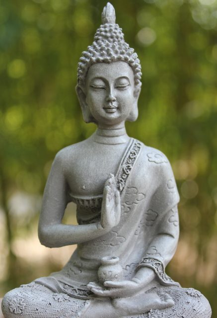 Statue von sitzenden Buddha