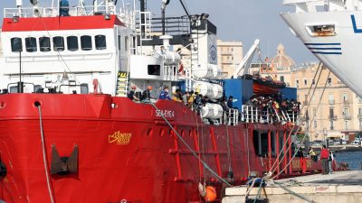 Italien: Küstenwache setzt zwei Rettungsschiffe deutscher Organisationen fest
