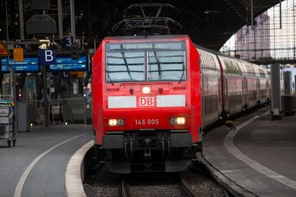Baden-Württemberg: Steckdosen in Regionalzug manipuliert – Fahrgast verletzt