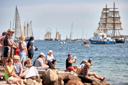 Kieler Woche: Windjammerparade lockt 140.000 Schaulustige an