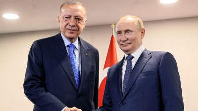 Kreml: Erdogan sagt Putin Unterstützung zu – Tschetschenen-Führer schickt Truppen nach Russland