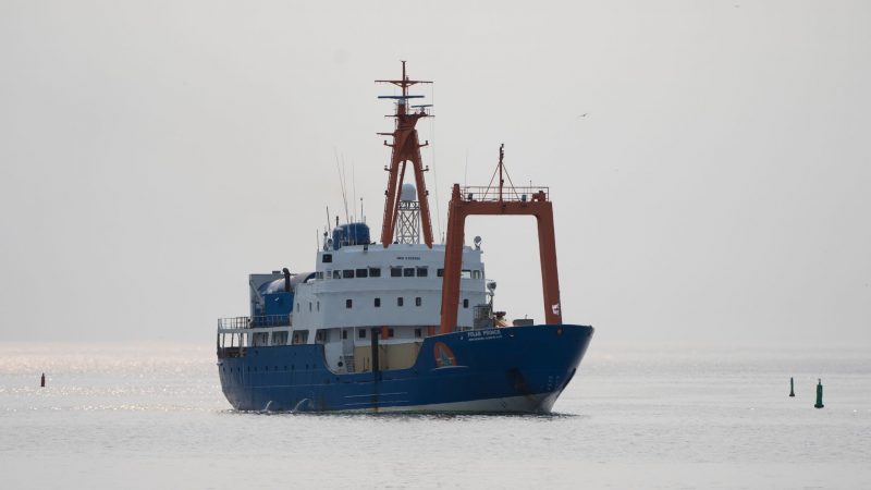 Die kanadische Verkehrssicherheitsbehörde TSB hat mit der Untersuchung des Mutterschiffes der «Titan», der «Polar Prince», begonnen.